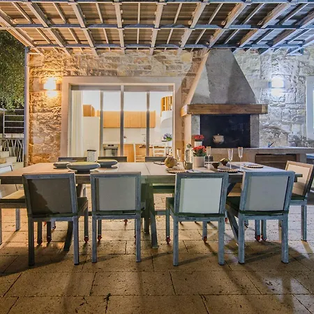 וילה Amazing Ele