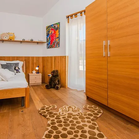 וילה Amazing Ele