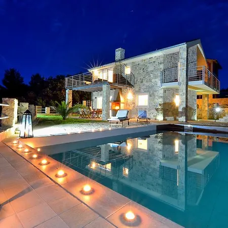 Amazing Ele