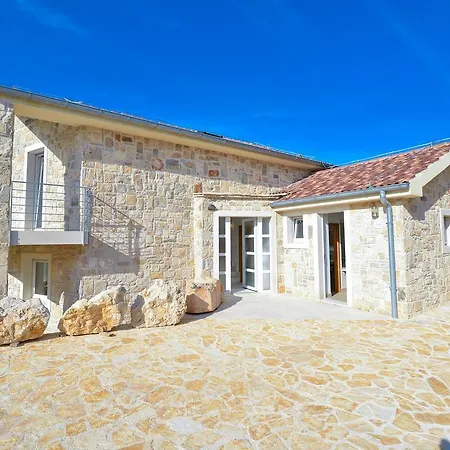 Amazing Ele Zaton (Zadar)